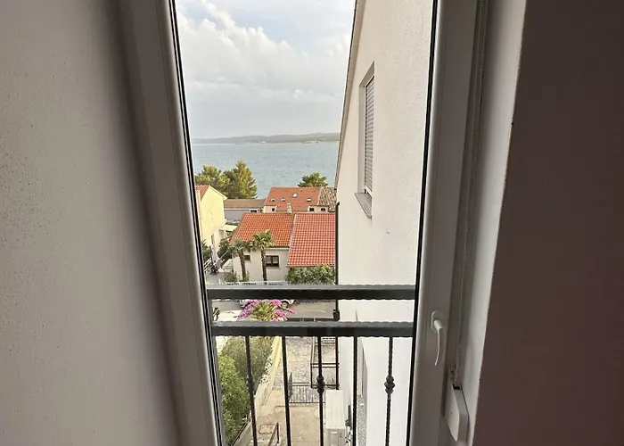 Apartman Penthouse Zara *