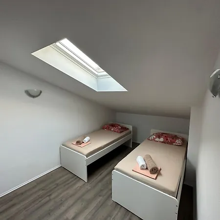 Penthouse Zara شقة *
