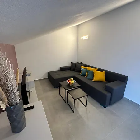 شقة Penthouse Zara تْسْغيكفانِتْسا