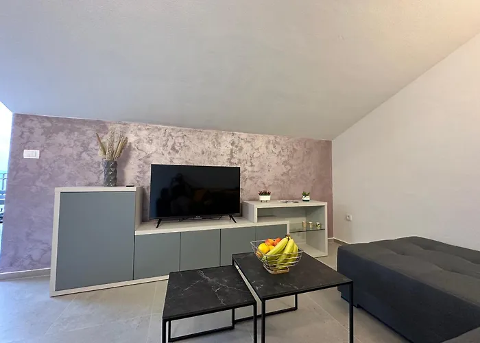 Penthouse Zara 아파트