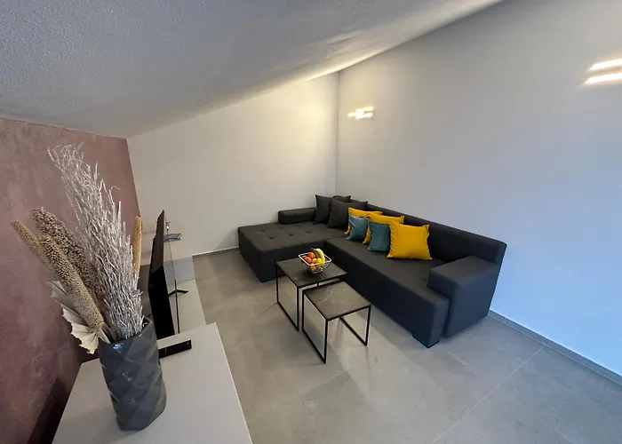 아파트 Penthouse Zara 크리크베니카